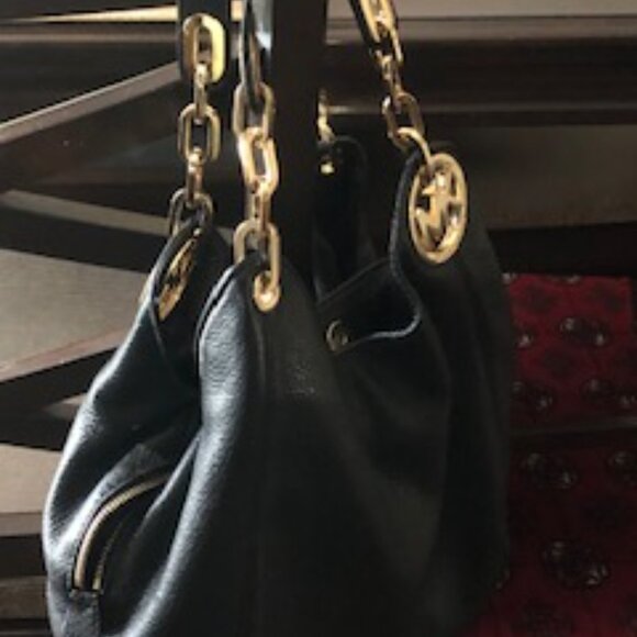 Micheal Kors Leather Bag - Picture 2 of 2